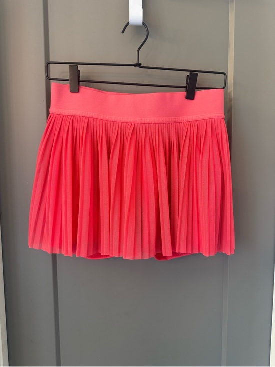 lululemon athletica Dresses & Skirts - Lululemon Mesh Pleats Mini Skirt Vibrant Coral Pink Size 6